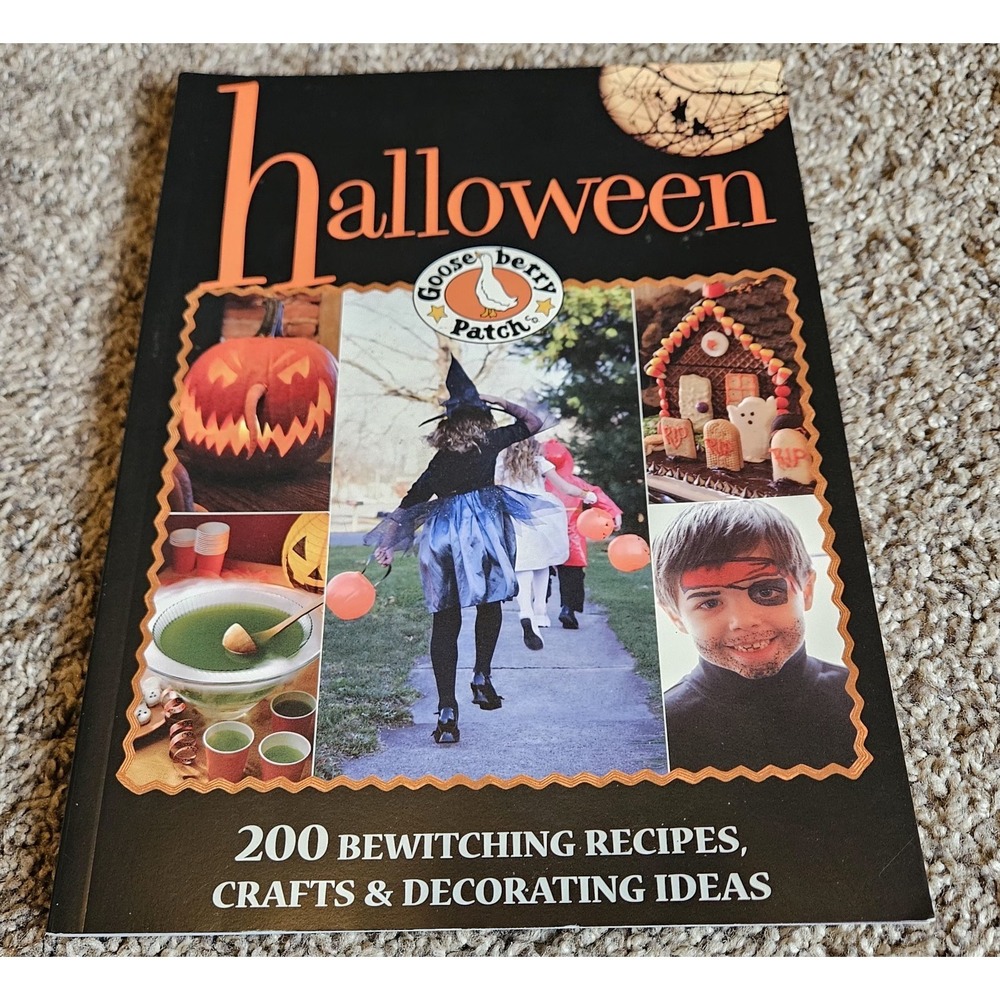 Gooseberry Patch Halloween Cookbook 200 Recipes Crafts Decorating Ideas Fall...
